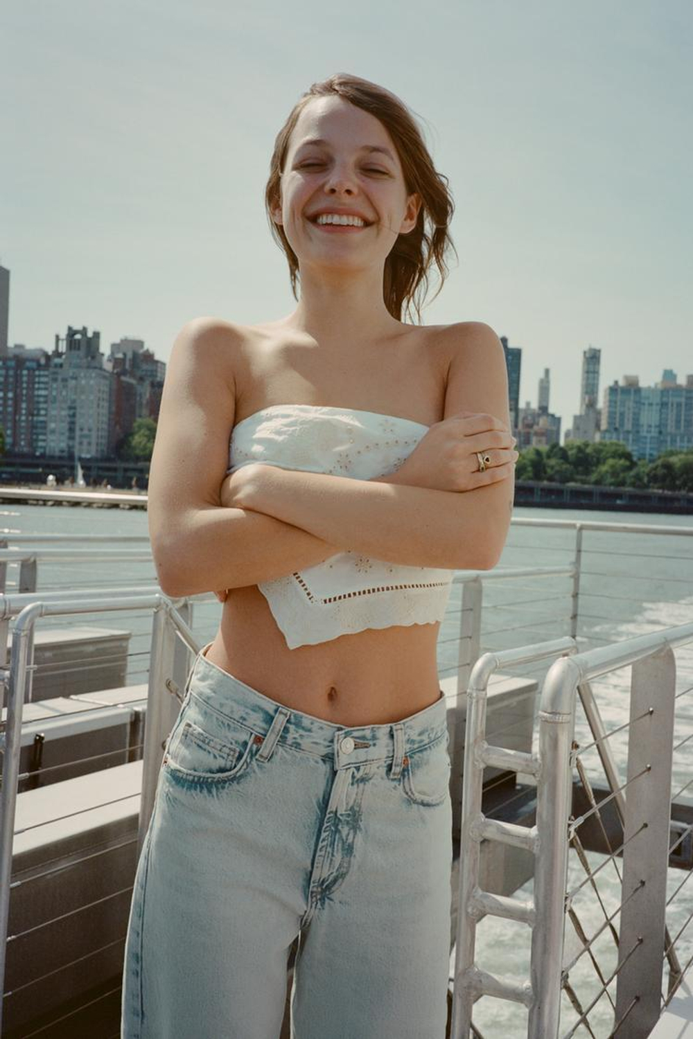 ZARA ВЫШИТЫЙ ТОП БЕЗ БРЕТЕЛЕК, ЖЕЛТОВАТО-БЕЛЫЙ