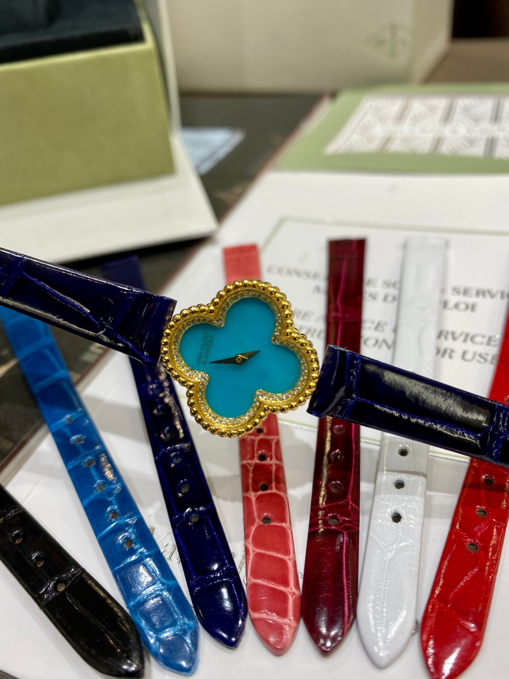 VCA Sweet Alhambra Watch