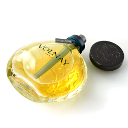 Brume D'Hiver Volnay — парфюмерная вода для женщин.