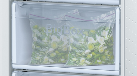 Холодильник Bosch KGN 39VC14R