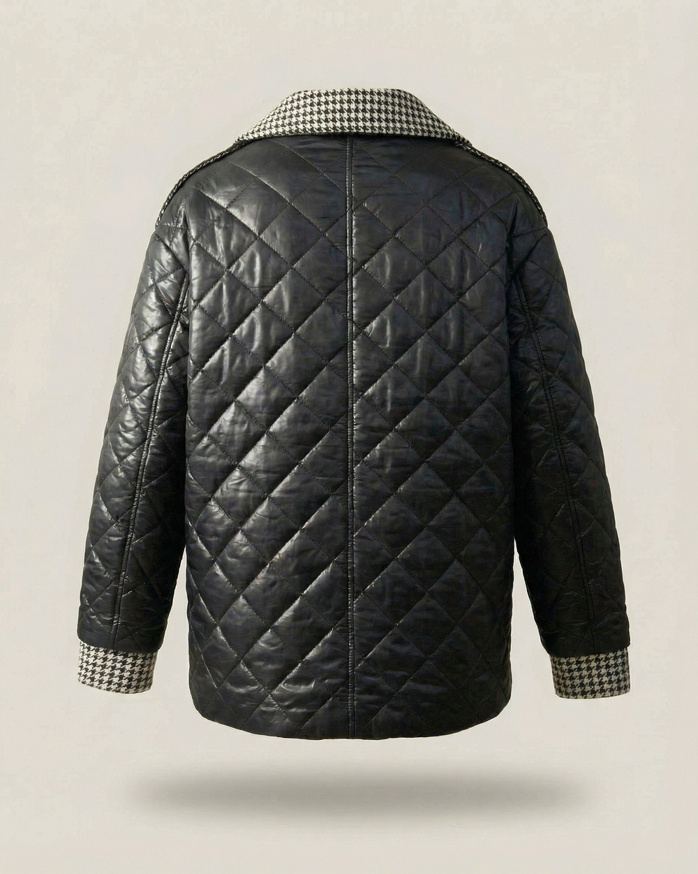 Куртка- косуха с акцентными лацканами