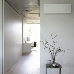 Кондиционер Daikin Emura 3 FTXJ35AW9/RXJ35A9 Full DC Inverter. Цвет: Белый