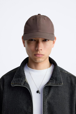 ZARA КЕПКА ИЗ ВЫСОКОТЕХНОЛОГИЧНОЙ ТКАНИ, КОРИЧНЕВЫЙ