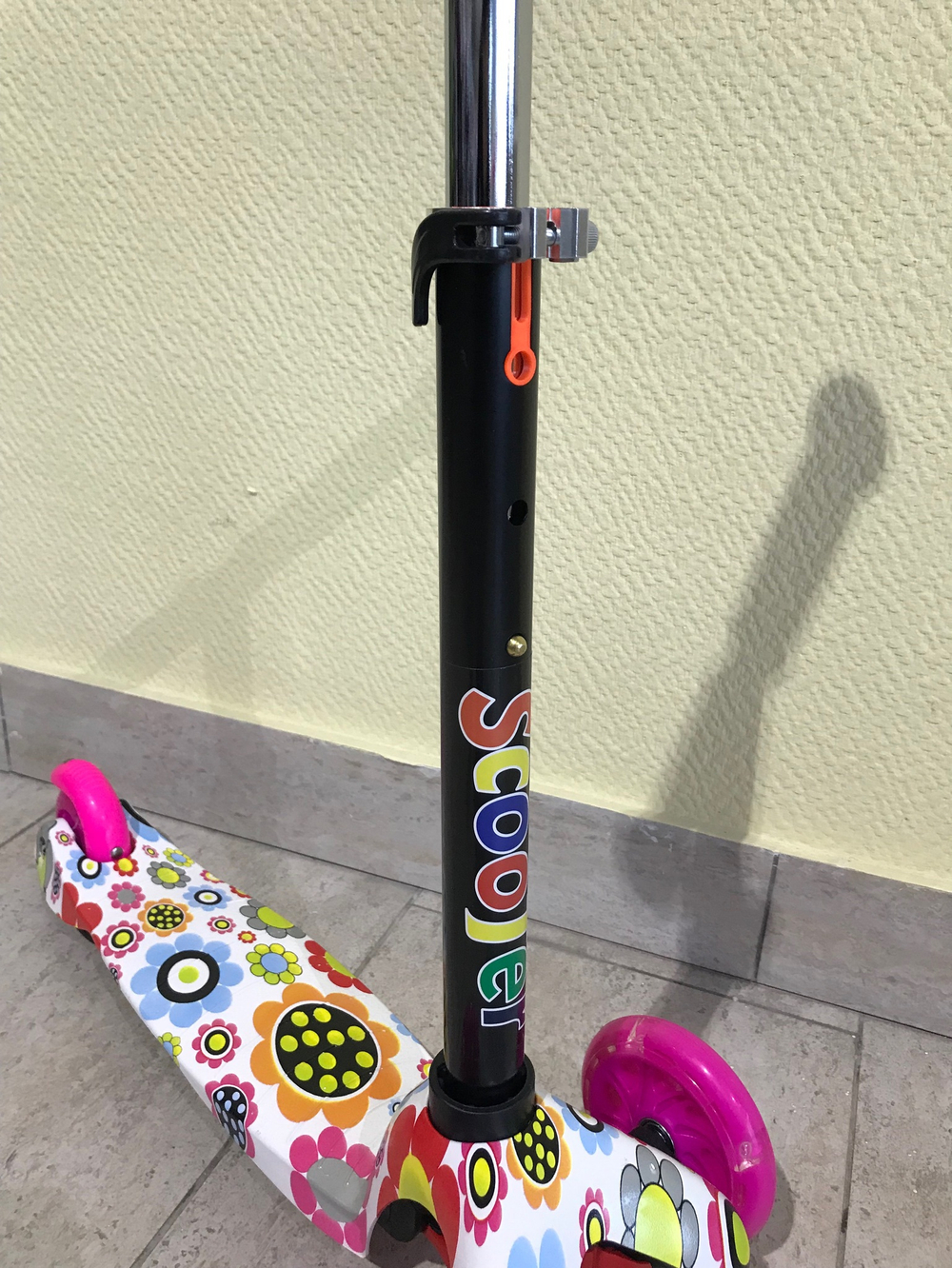 Самокат 3-х колесный розовый с рисунком 141-21-3  колесо 110мм PU, 30кг