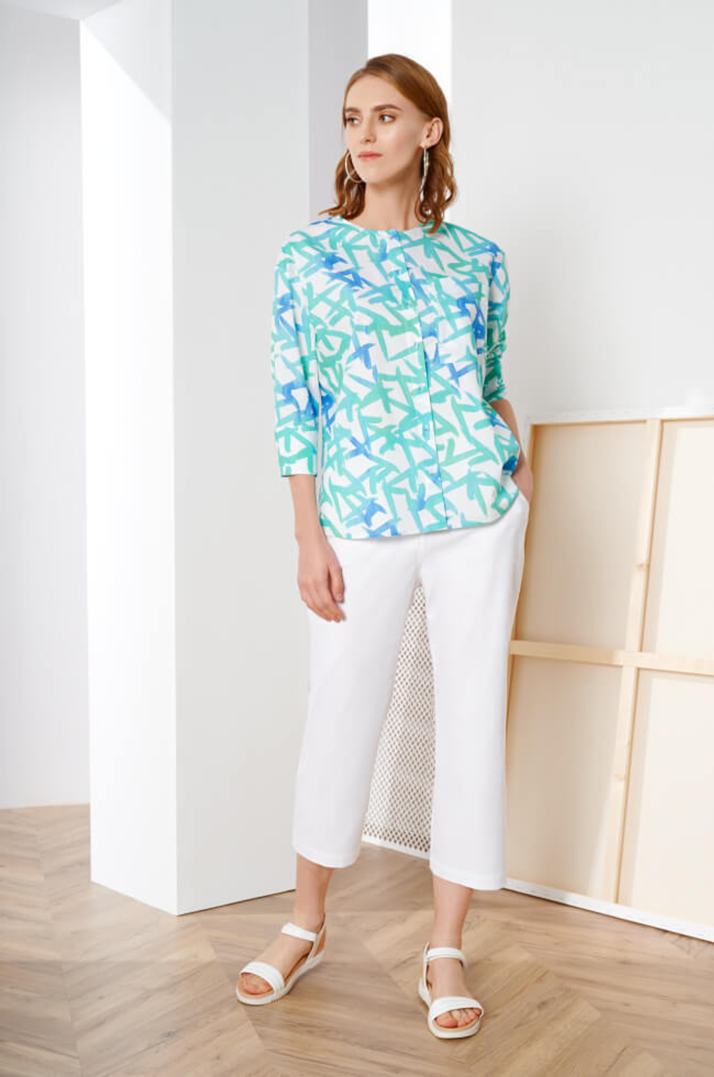 22374 Блузка женская (белый принт)