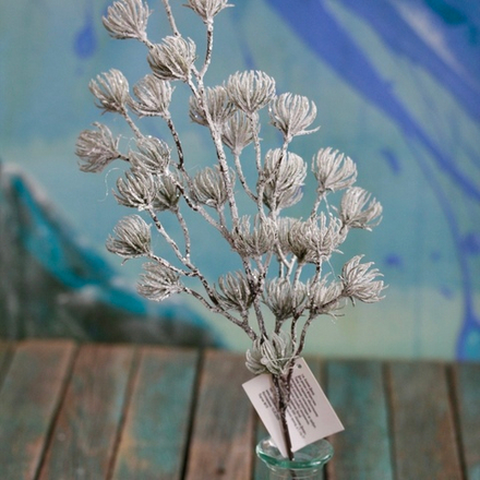 Ветка карликовой сосны с глиттером заснеженная (48 см)