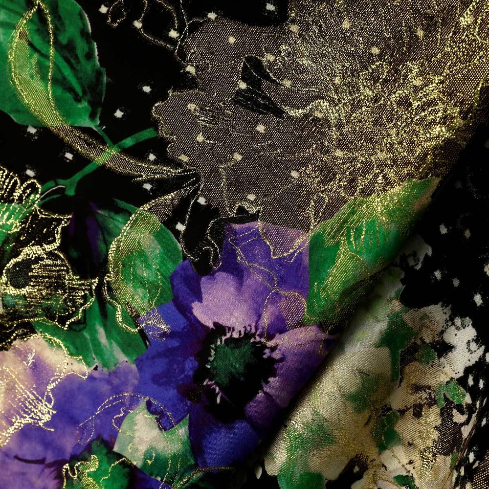 Черный шелк с жаккардовыми и акварельными цветами