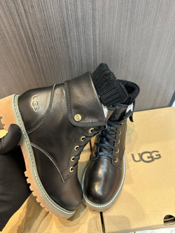 UGG