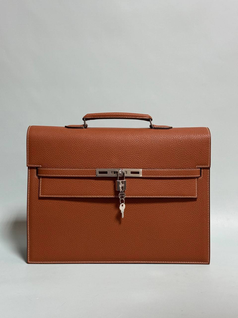 Портфель Hermes