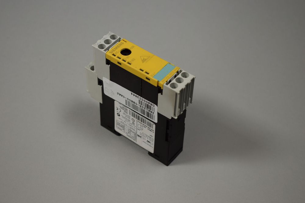 SIEMENS 3RK1205-0BE00-0AA2