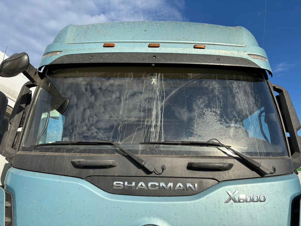 Shacman (Shaanxi) SX* 4x2 Седельный тягач SX4188YY381 (Дизельный, 12,5 л, 473 л.с., МТ)