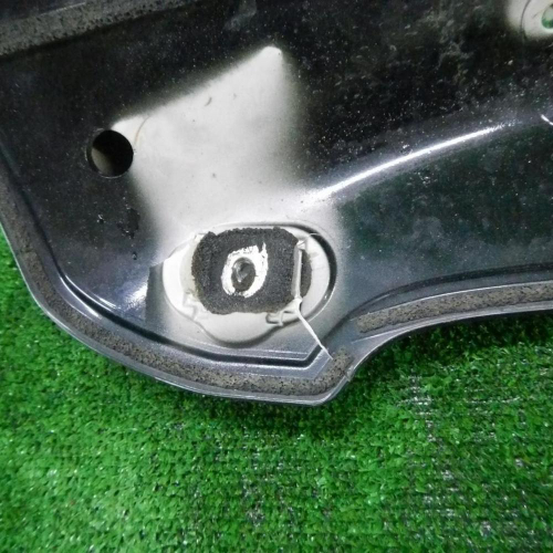 Спойлер крышки багажника Toyota Land Cruiser 200 (2012-2021)