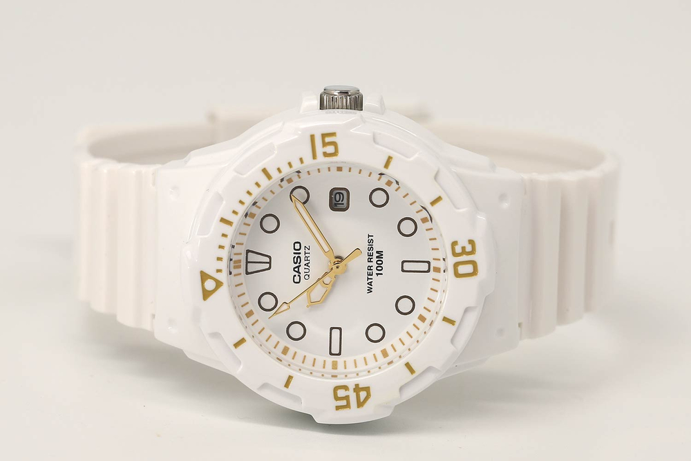 Женские наручные часы Casio Collection LRW-200H-7E2