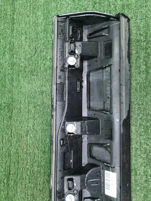 Накладка двери задняя левая Volvo XC60 2 (2017-нв)