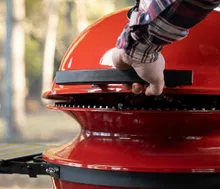 Угольный гриль Kamado Joe Kettle Joe, 57 см (красный), с ножками и столиками