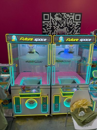 Призовой автомат прищепка "Future space"