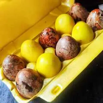 Яйца пасхальные крашеные МИКС 2 / 1 десяток