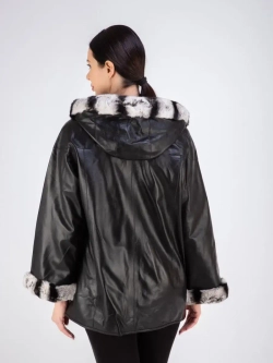 Куртка из натуральной кожи с капюшоном двустороннее