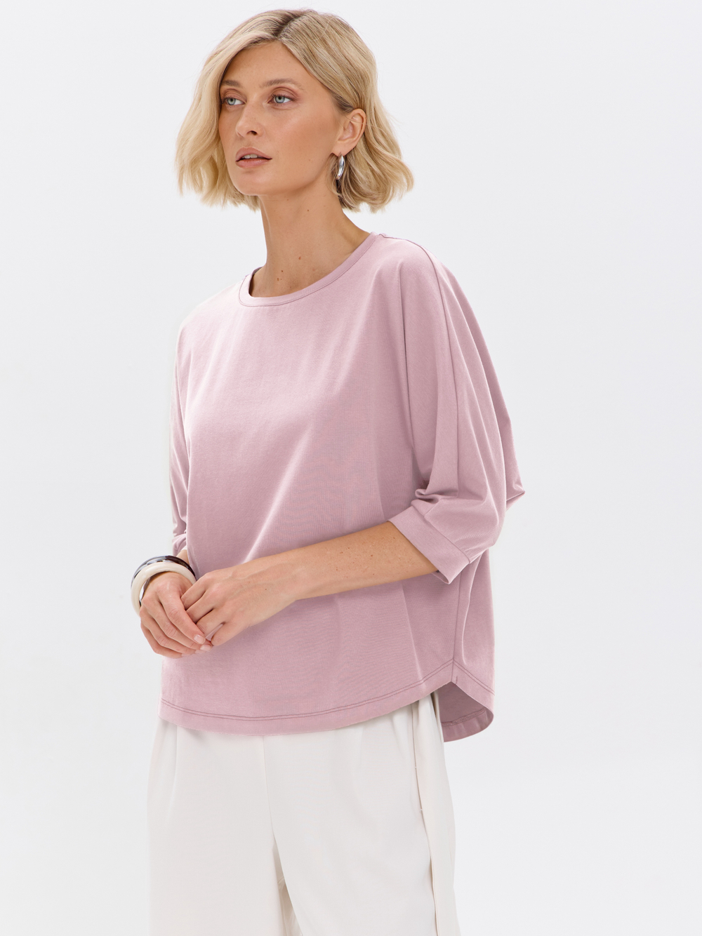 Свободная футболка летучая мышь с рукавом 3/4