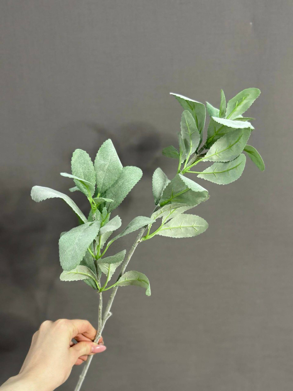 Ветка с листьями зеленая (h68 см)