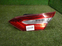 Фонарь правый внут Toyota Camry xv70 17-нв галоген