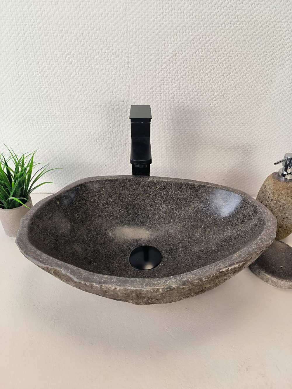 Раковина из речного камня RS-65986 46х33х14 из натурального камня