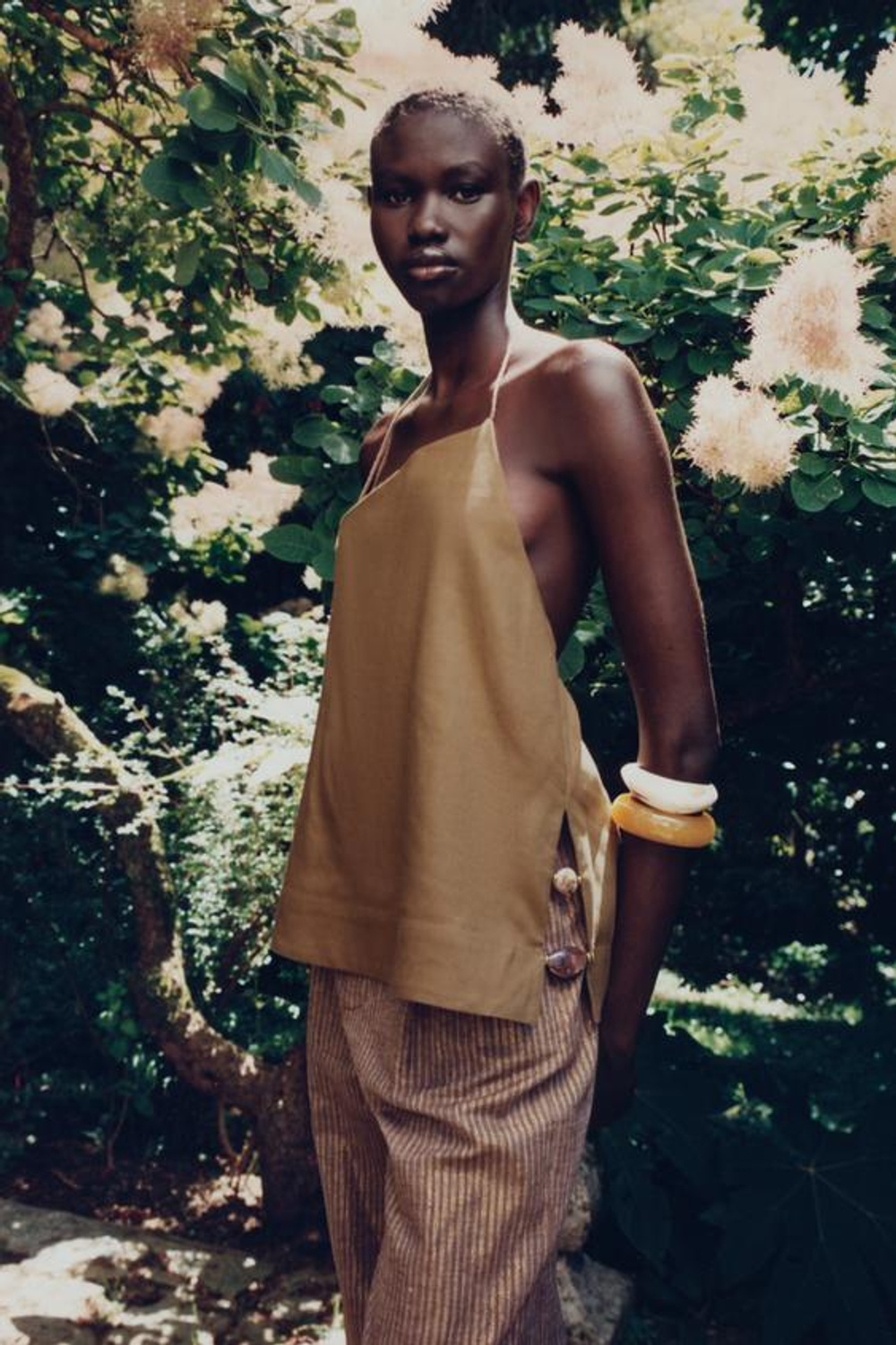 ZARA ТОП ИЗ ЛЬНА С ГОРЛОВИНОЙ ХАЛТЕР И БУСИНАМИ, ТАБАЧНЫЙ