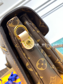 Louis Vuitton Pochette Métis