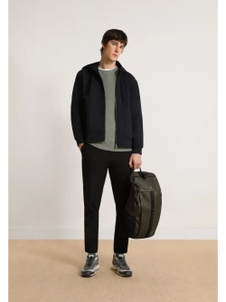 Куртка на молнии