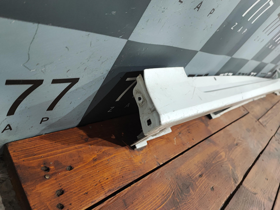 Накладка порога левого Toyota Prius 4 (XW50) 15-23 Б/У Оригинал 7586047080