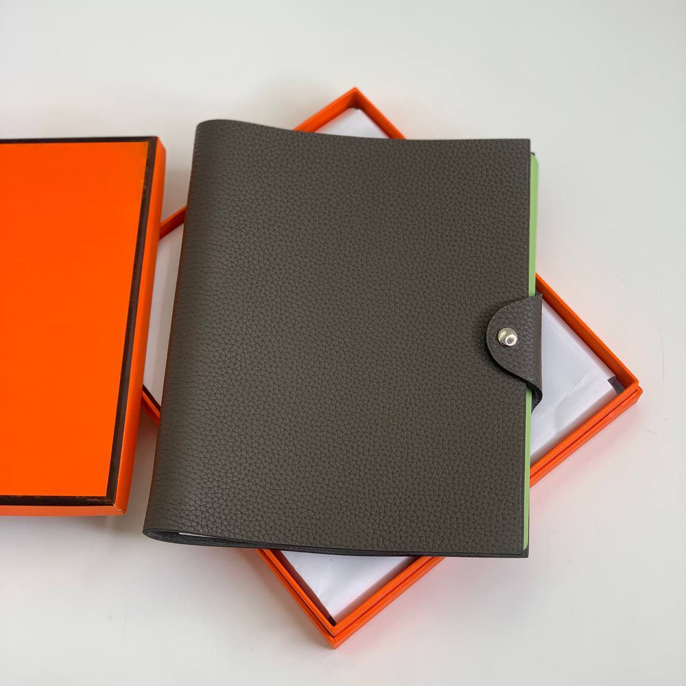 Блокнот Hermes 22,5х18,5 см