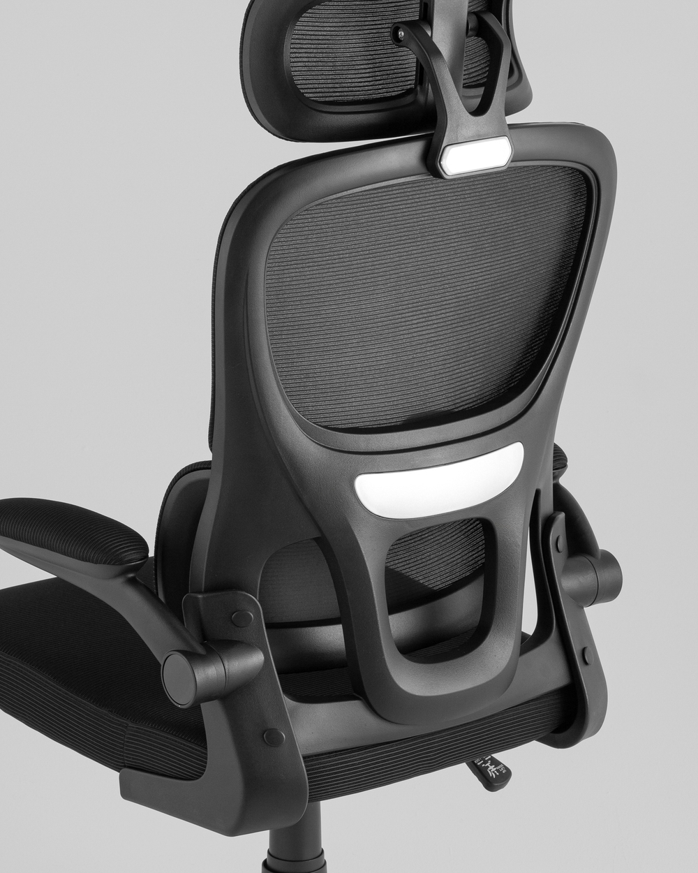 Кресло офисное TopChairs Airone Expert черный