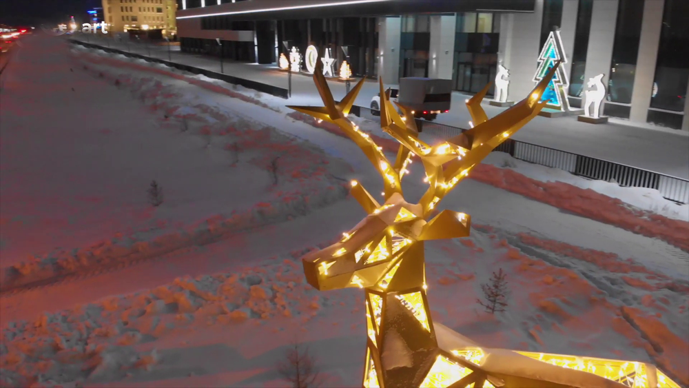 Полигональный светодиодный "Олень золотой" 4 м