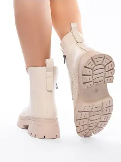 Зимние ботинки на высокой платформе