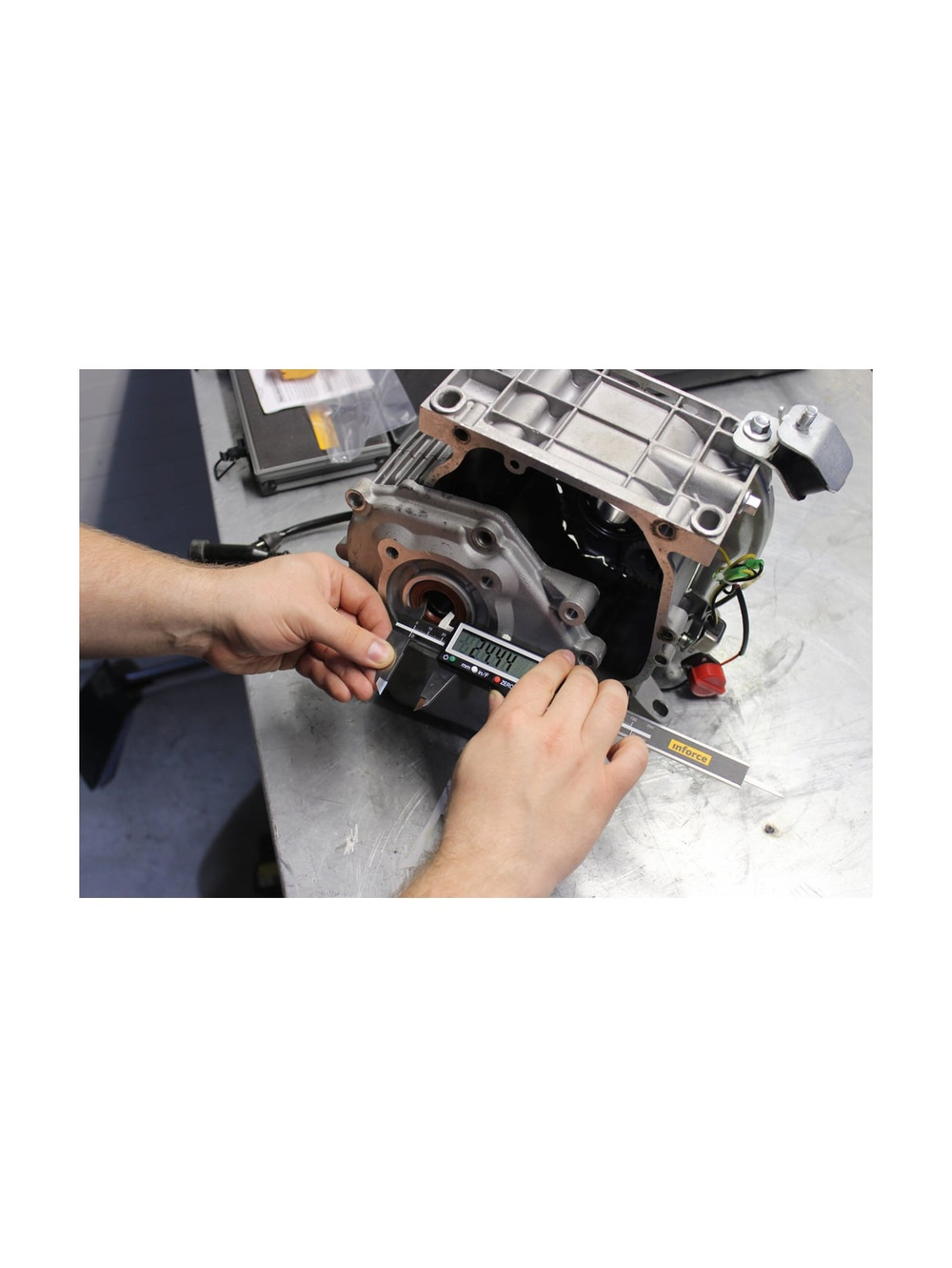 Цифровой штангенциркуль 0-150мм Inforce 06-11-39