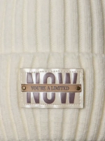 Шапка для девочки на осень