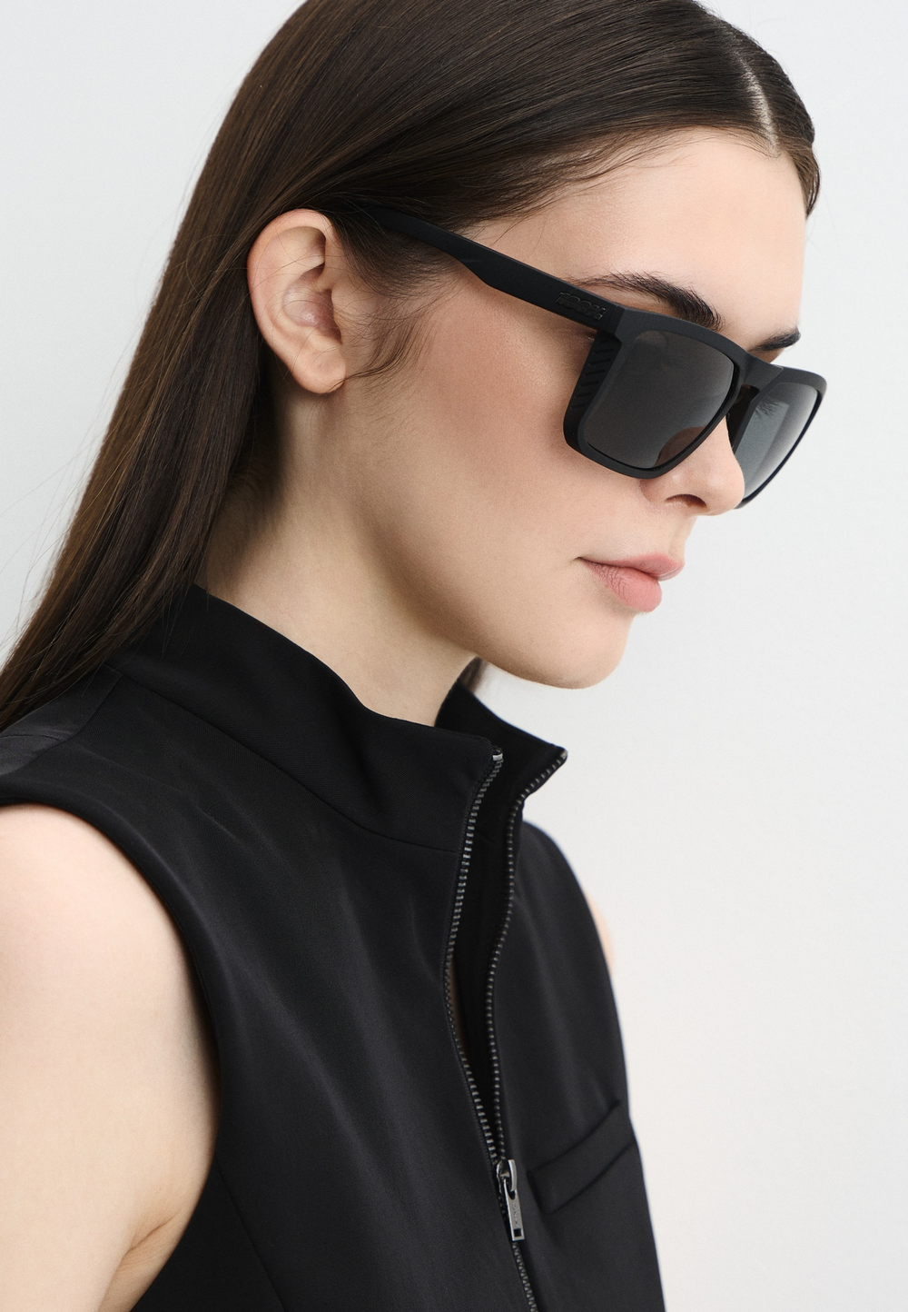 Спортивные очки 100% RENSHAW Soft Tact Black - Smoke Lens