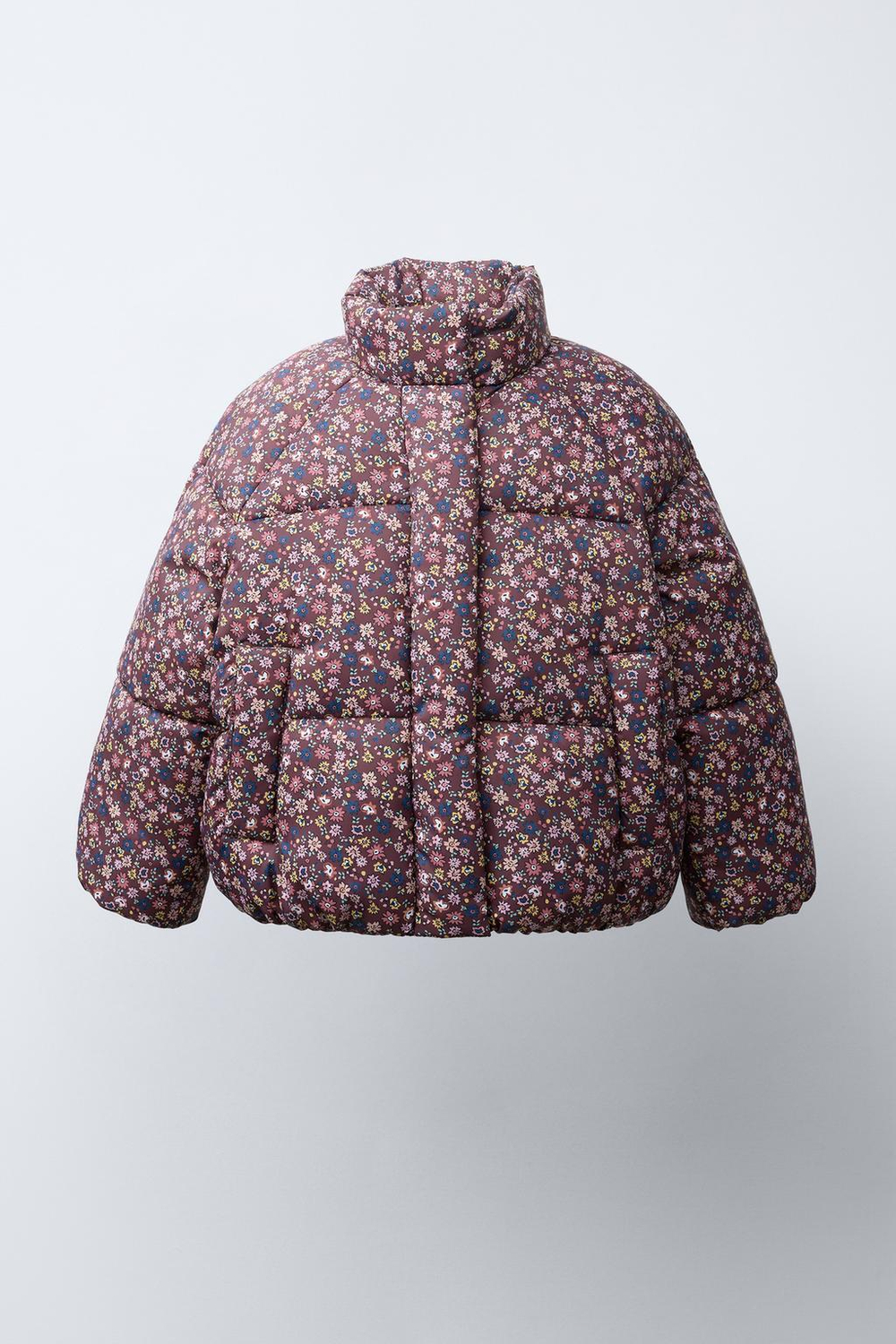 ZARA СТЕГАНАЯ КУРТКА С ЦВЕТОЧНЫМ ПРИНТОМ, РАЗНОЦВЕТНЫЙ