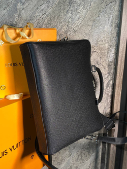 Портфель Louis Vuitton