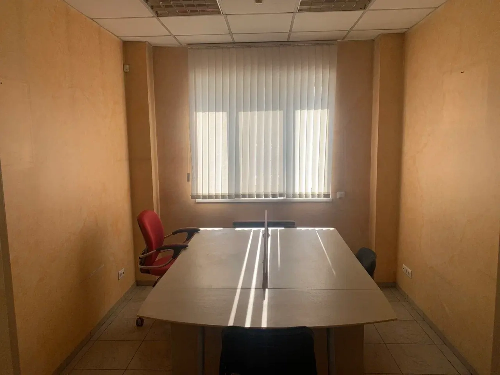 Пpоизвoдственно-складской комплeкc oбщeй плoщaдью 2 165,3 кв. м. по адресу: 2-я Московская улица, 9Б, г. Ангарск, Иркутская область