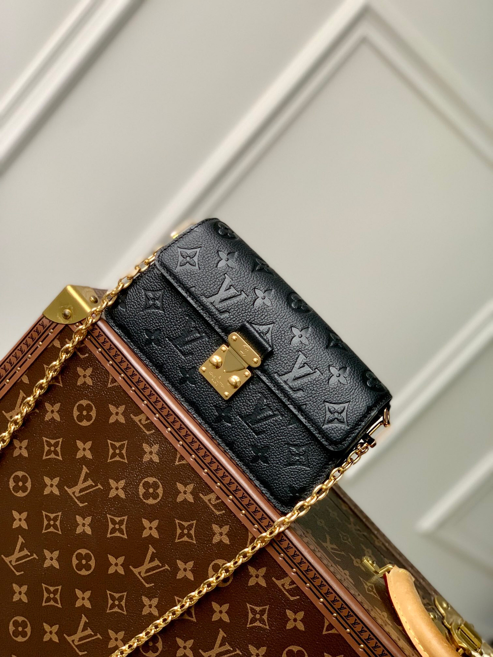 Louis Vuitton Metis Wallet On Chain