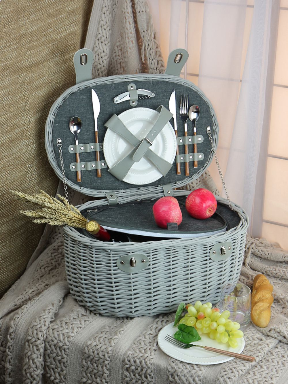 HOLYDAY BASKET Набор для пикника с термосумкой на 2 персоны