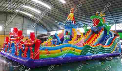 Коммерческий надувной батут "Хижина дракона", 20*10*7 м