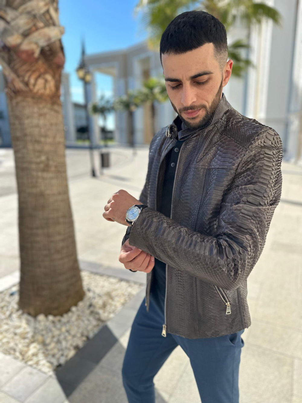 Кожаная куртка из крокодила