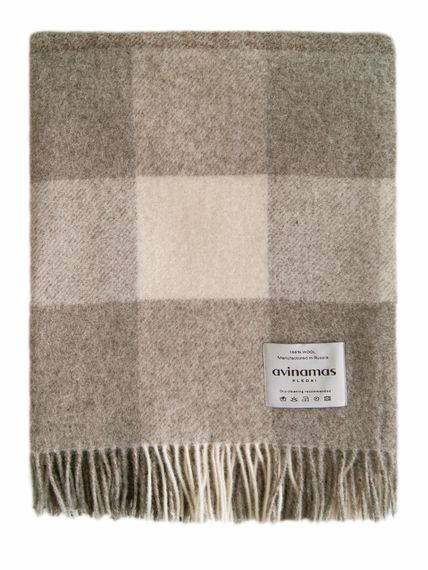 Плед  AGNE 3-11 из шерсти ягнят AVINAMAS