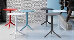 Регулируемый пластиковый стол Spritz Ø60х76-40 см, горчичный
