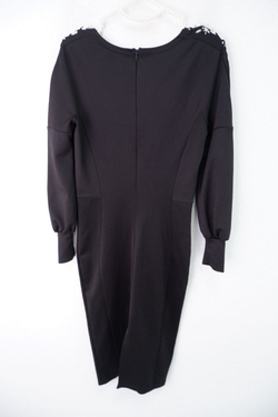 Платье лаконичное с кружевом 46 размер