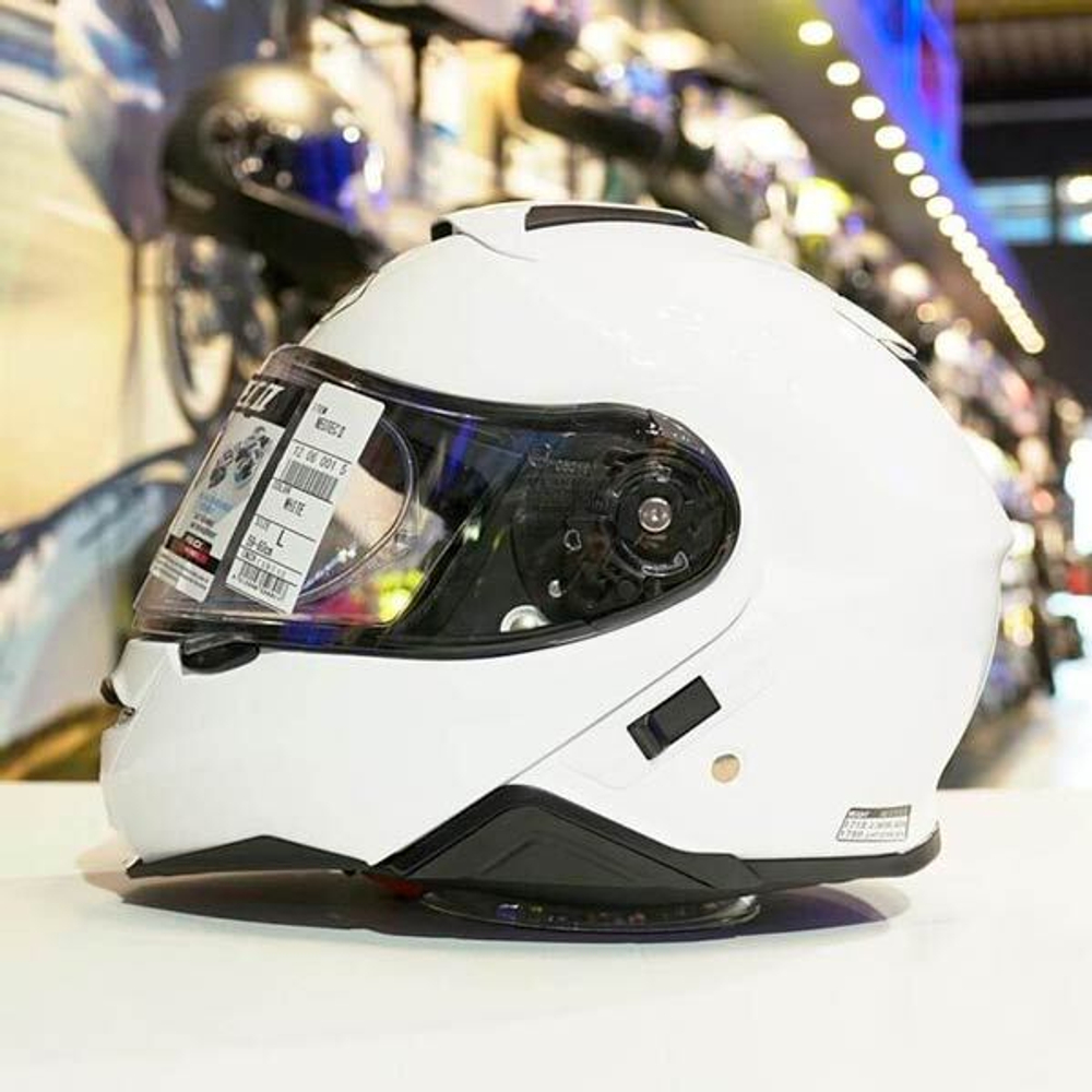 SHOEI NEOTEC II White