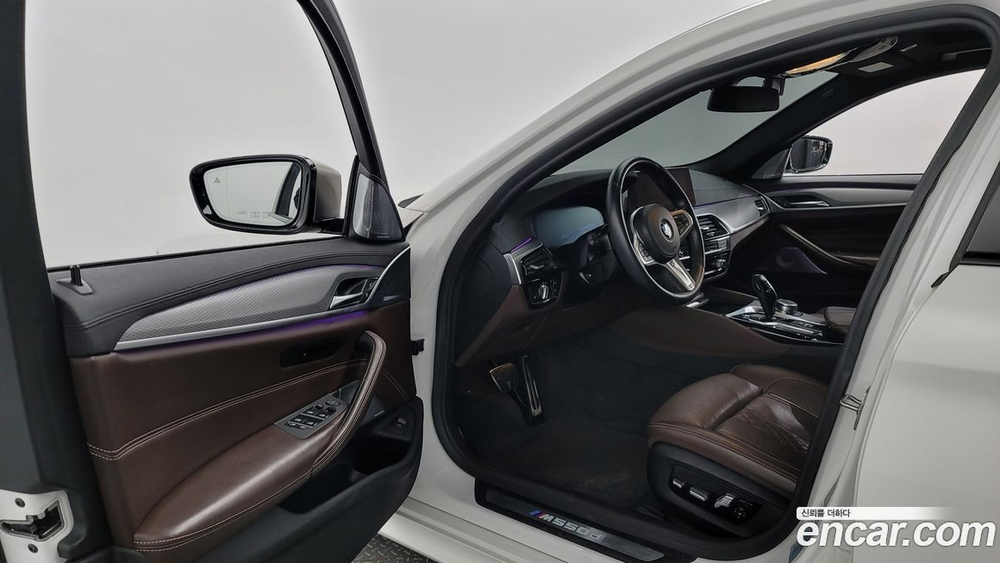 BMW 5 Series (G30) M550d xDrive (12.2019)