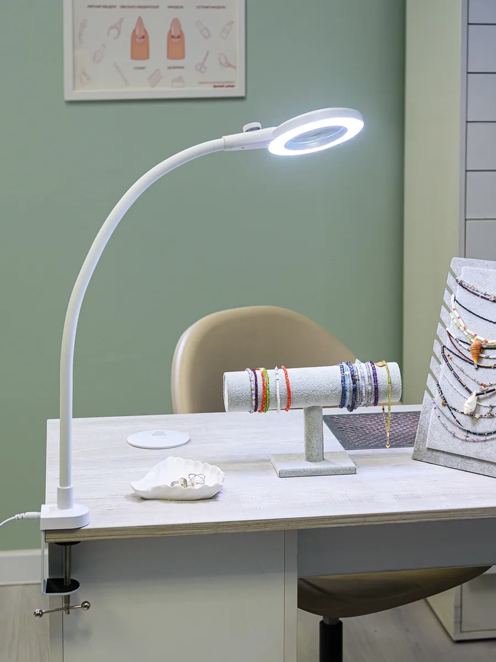 Косметологический светильник для наращивания ресниц, лупа